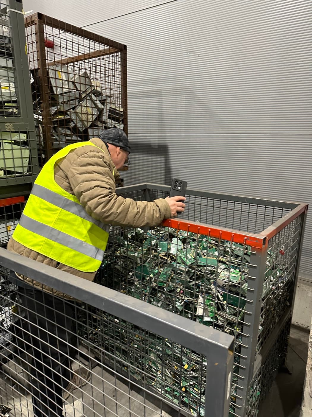 Motherboard handling